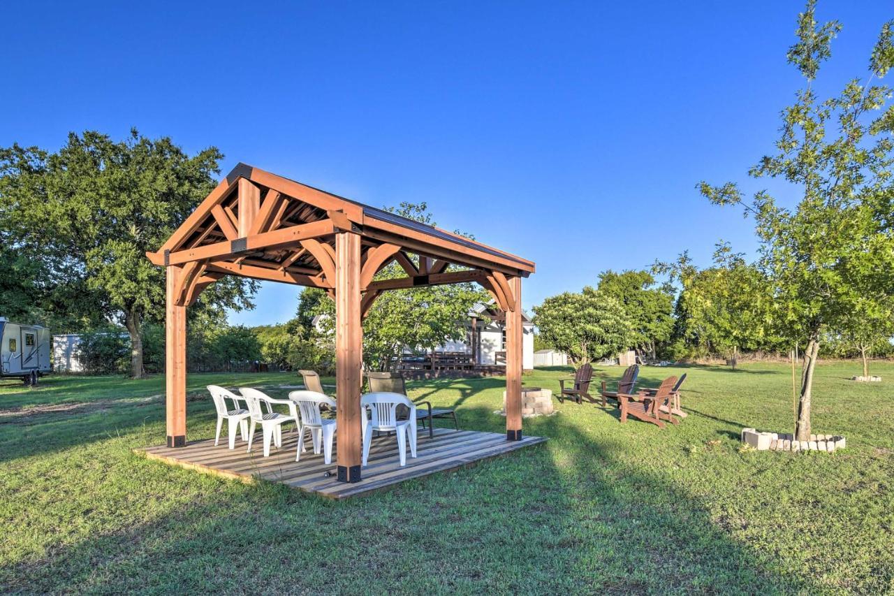 House On Cattle Farm Central To Temple And Waco Lorena Exterior foto
